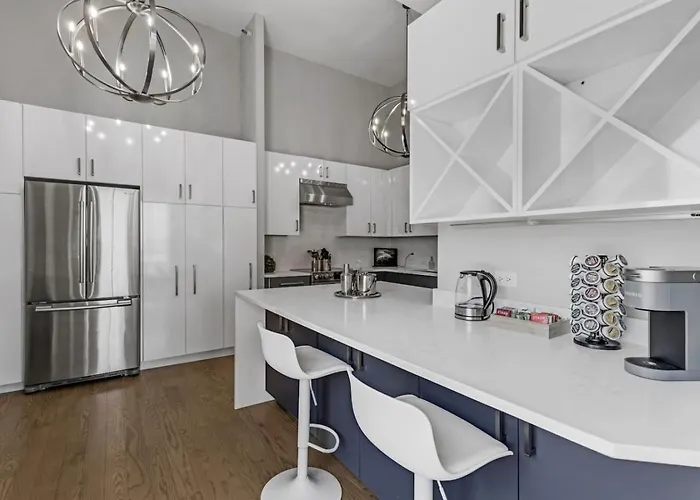 Downtown Penthouse 11parking Gym Pvt Patio Chicago