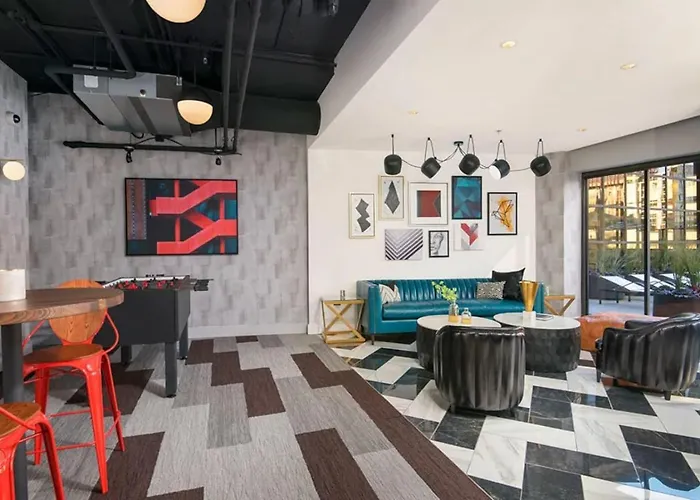 Downtown Penthouse 11parking Gym Pvt Patio Apartment Chicago