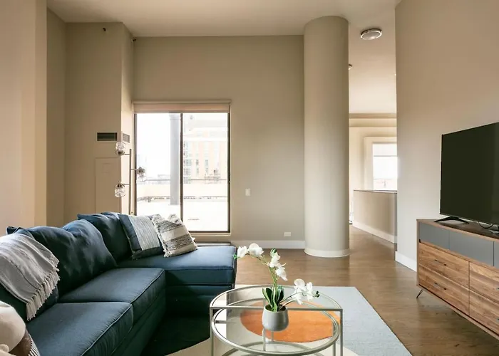 Apartment Downtown Penthouse 11parking Gym Pvt Patio Chicago