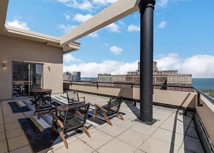Downtown Penthouse 11parking Gym Pvt Patio Apartment Chicago